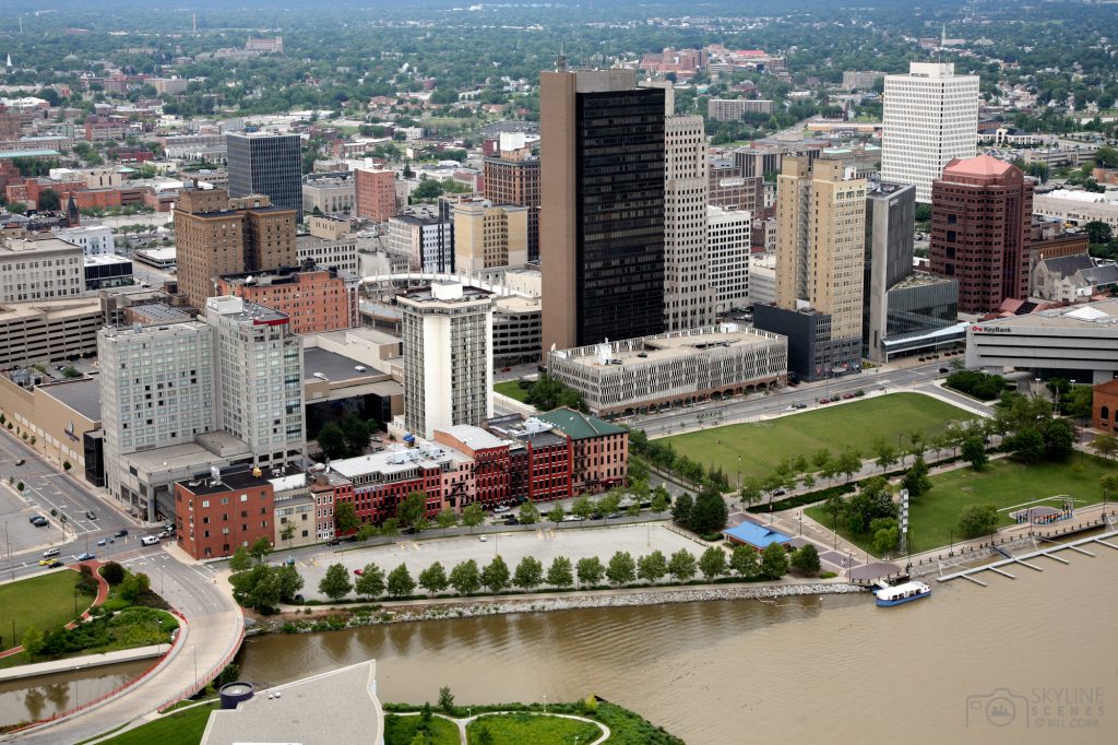 Toledo Ohio downtown with low cost housing (cheap places to live in midwestern cities)