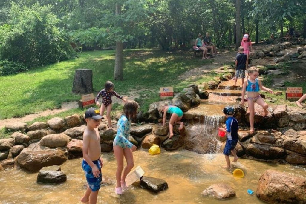 Nature center offering affordable educational activities for families