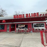 Neighborhood cheap restaurants offering affordable dining in the US