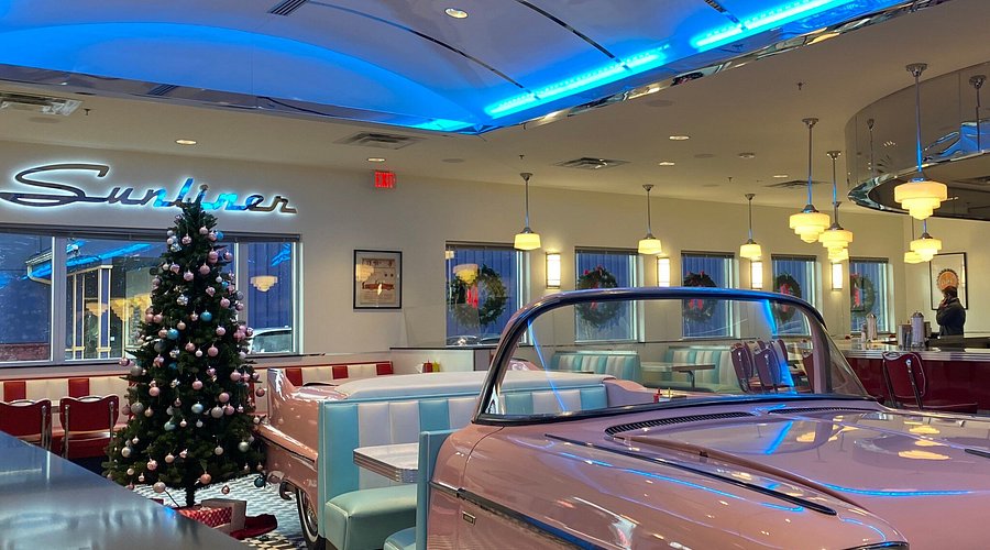 Cozy diner interior serving affordable breakfast and comfort food in Pigeon Forge