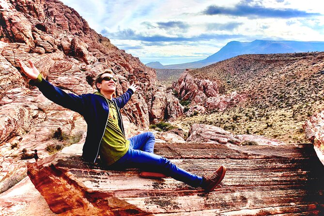 Tourists enjoying budget-friendly outdoor activities near Las Vegas