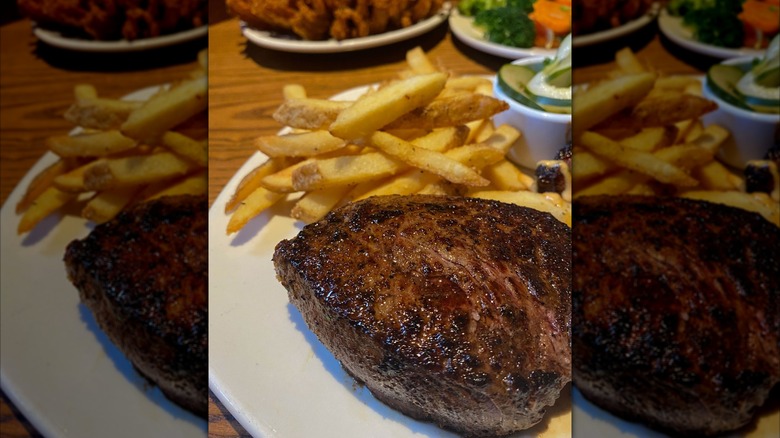 affordable steakhouse steak dinner