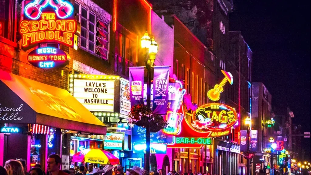 nashville broadway street nightlife cheap spring break trip
